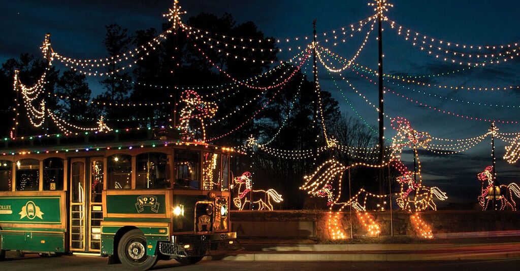 Top 5 Places to See Christmas Lights in Atlanta ATL Bucket List
