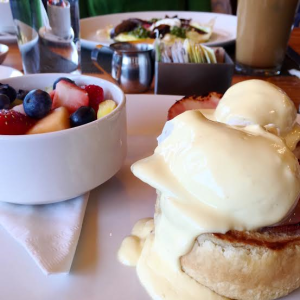 murphys_eggsbenedict