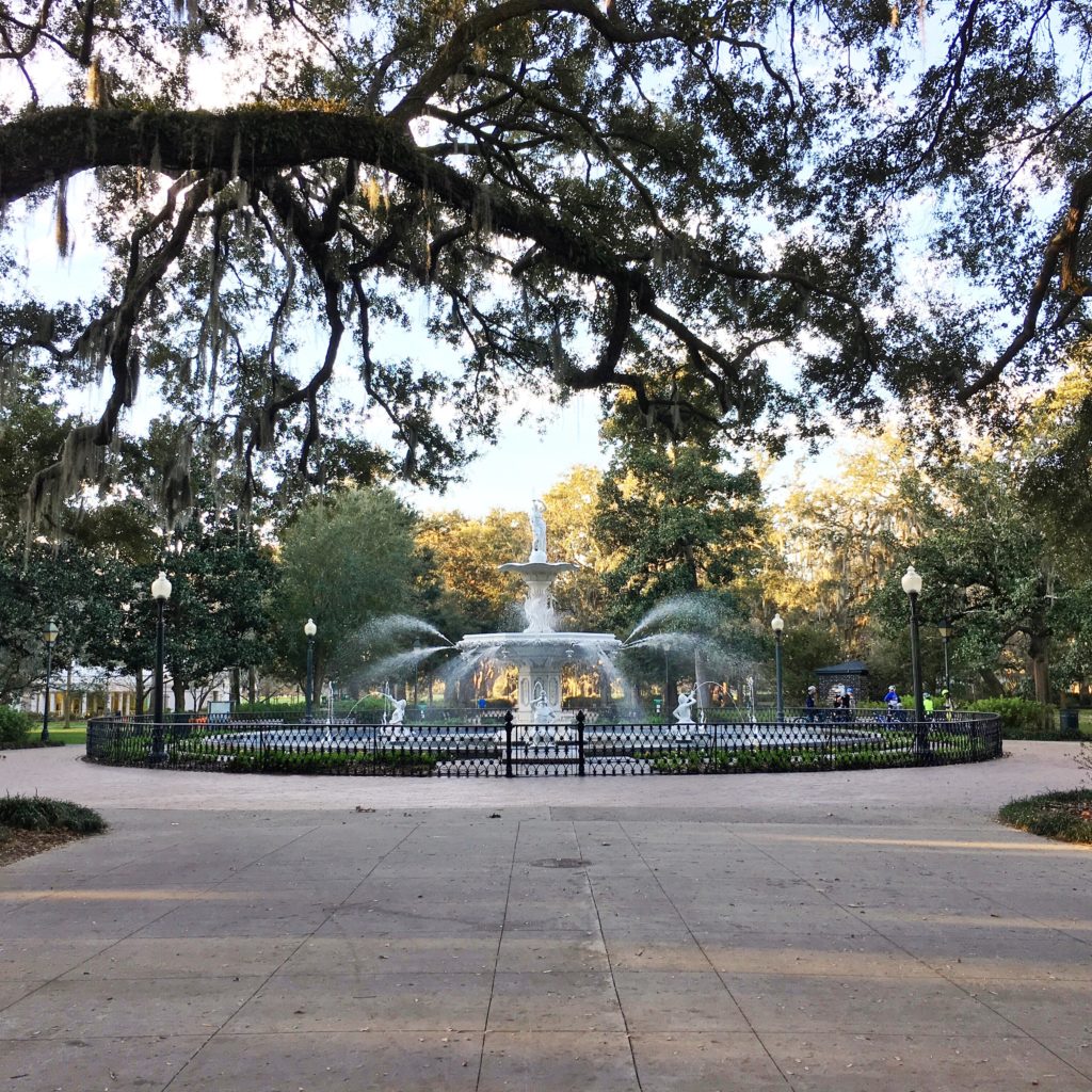 Forsyth Park Fountain | Bucket List Travels: Savannah | ATL Bucket List